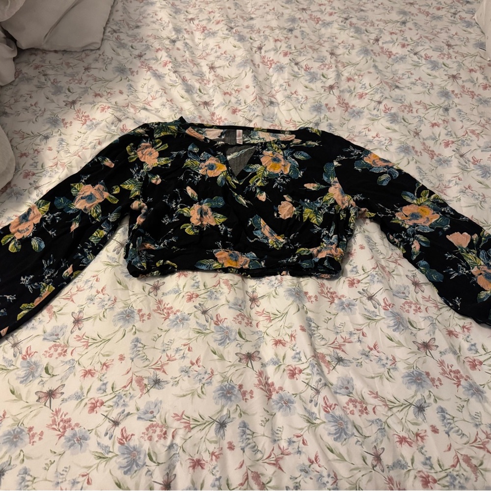 Xhilaration Black Floral Crop Top